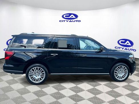 Used 2023 Ford Expedition Max Limited AWD/4WD image 2