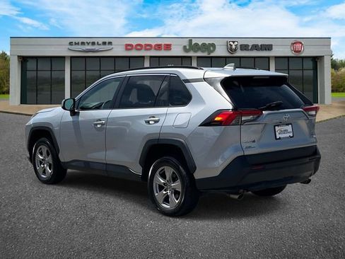Used 2023 Toyota RAV4 XLE FWD image 7