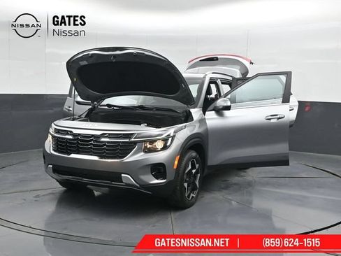 Used 2024 Kia Seltos EX AWD/4WD image 60