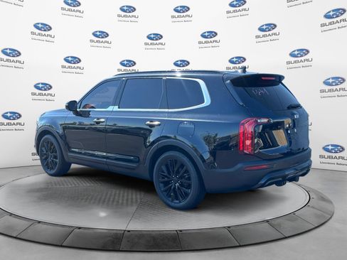 Used 2021 Kia Telluride SX w/ Towing Package FWD image 3