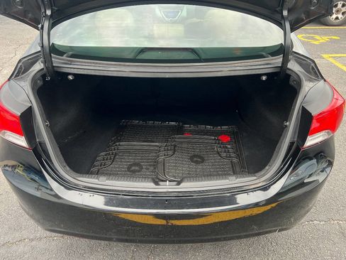Used 2012 Hyundai Elantra Limited image 14