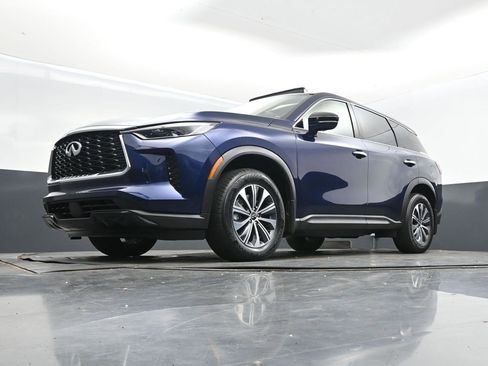 Certified 2023 INFINITI QX60 Pure image 39