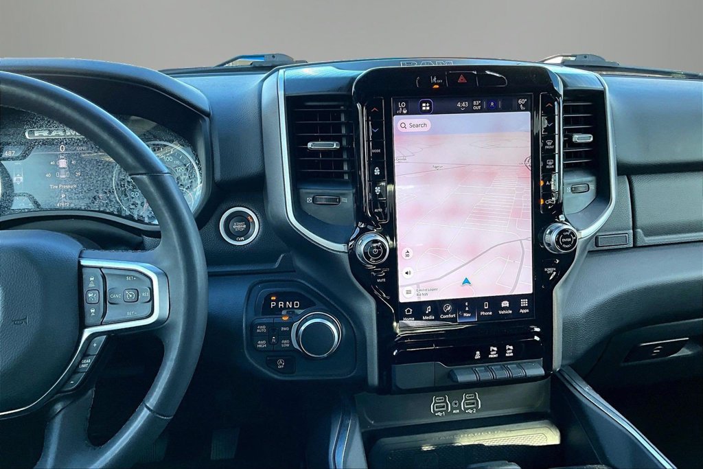 Used 2025 RAM 1500 Big Horn AWD/4WD image 10