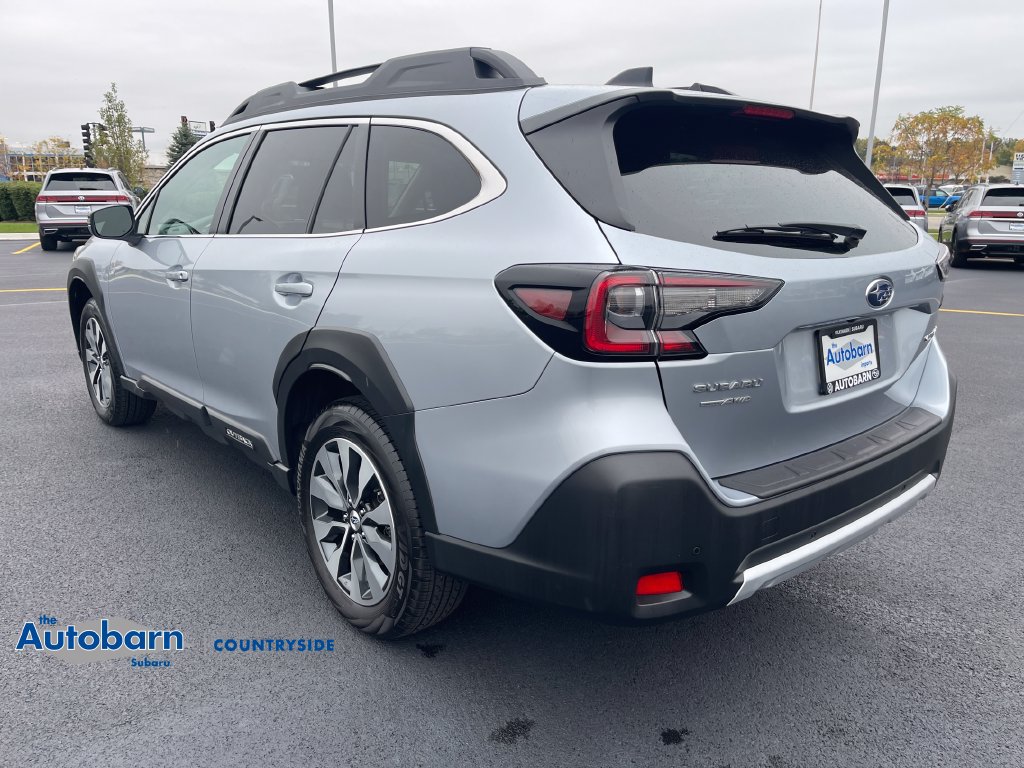 Used 2024 Subaru Outback Limited AWD/4WD image 3