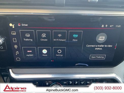 Used 2024 GMC Sierra 2500 Denali w/ Denali Reserve Package AWD/4WD image 17