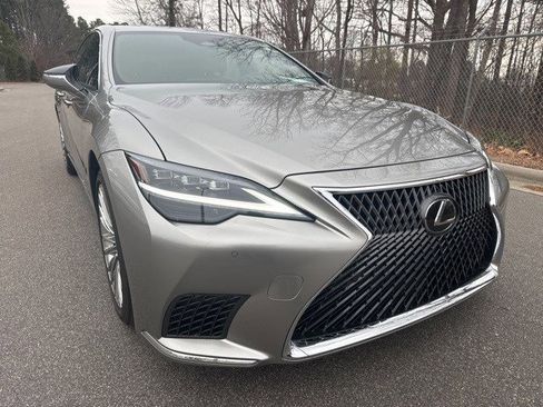 Used 2025 Lexus LS 500 image 10