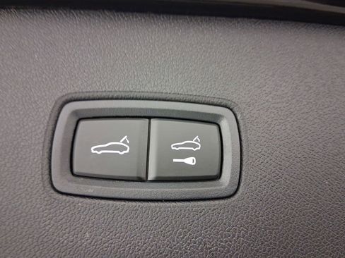 Certified 2025 Porsche Cayenne GTS image 35