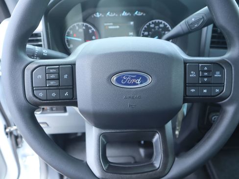 New 2026 Ford F250 XL w/ XL Driver Assist Package RWD image 3