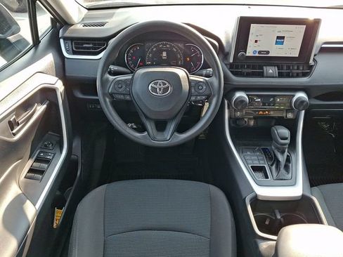 Used 2024 Toyota RAV4 LE AWD/4WD image 11