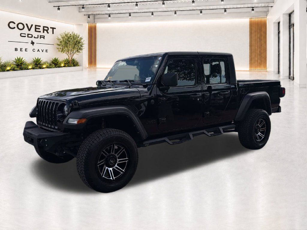 Used 2023 Jeep Gladiator Sport w/ Trailer Tow Package AWD/4WD image 4