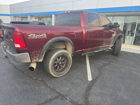 Used 2017 RAM 2500 Tradesman w/ Chrome Appearance Group image 3