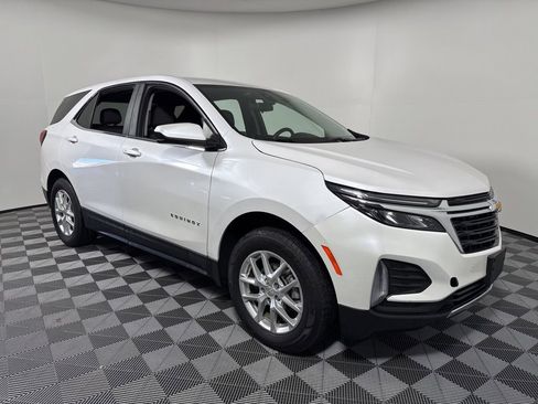 Used 2024 Chevrolet Equinox LT image 10