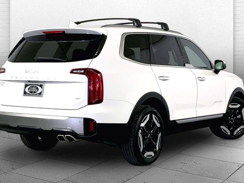 Used 2025 Kia Telluride S image 13