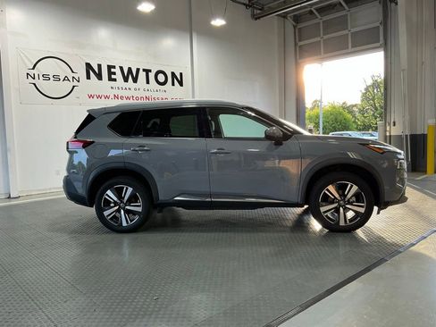 Used 2021 Nissan Rogue SL AWD/4WD image 4
