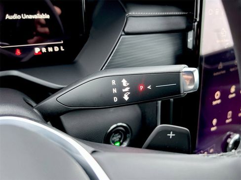 New 2026 GMC Acadia Elevation image 14