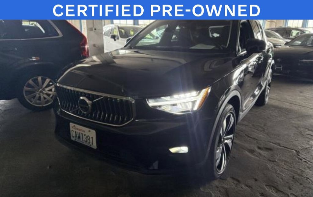 Used 2024 Volvo XC40 B5 Plus w/ Protection Package Premier AWD/4WD image 1