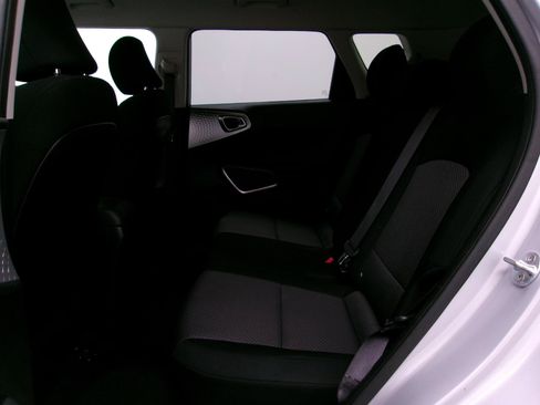 Used 2020 Kia Soul LX FWD image 9
