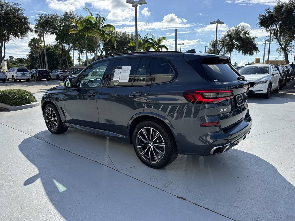 Used 2022 BMW X5 sDrive40i w/ M Sport Package RWD image 12