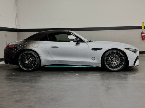 Used 2024 Mercedes-Benz SL 63 AMG 4MATIC image 5