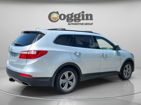 Used 2014 Hyundai Santa Fe GLS FWD image 5