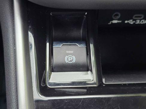 Used 2024 Subaru Outback Onyx Edition AWD/4WD image 32
