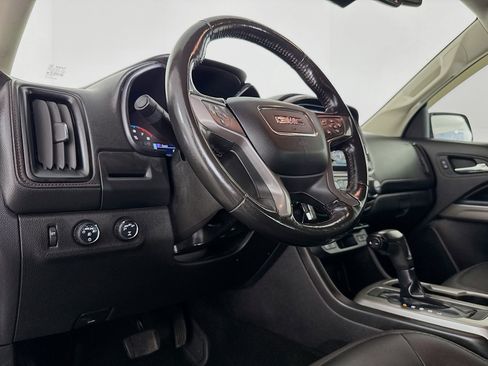 Used 2017 GMC Canyon SLE image 21