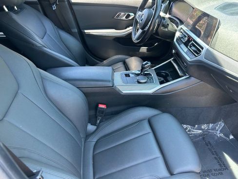 Used 2019 BMW 330i Sedan w/ M Sport Package RWD image 12