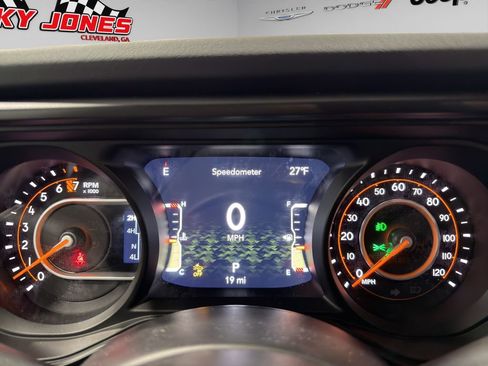 New 2026 Jeep Gladiator Rubicon w/ Steel Bumper Group image 29