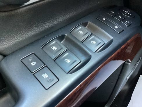 Used 2018 GMC Sierra 1500 SLT AWD/4WD image 30