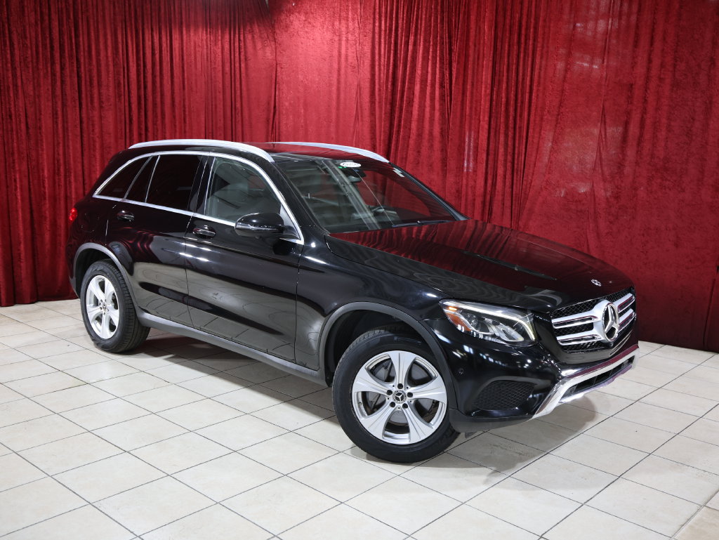 Used 2018 Mercedes-Benz GLC 300 w/ Premium Package image 2