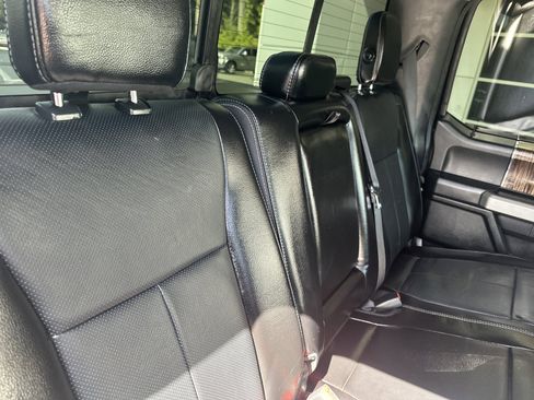 Used 2018 Ford F150 Lariat w/ Equipment Group 502A Luxury AWD/4WD image 36