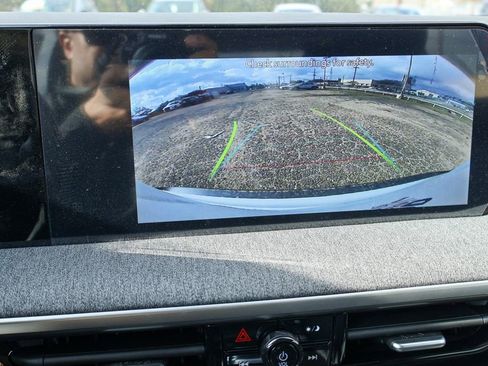 New 2026 Nissan Kicks SV image 4