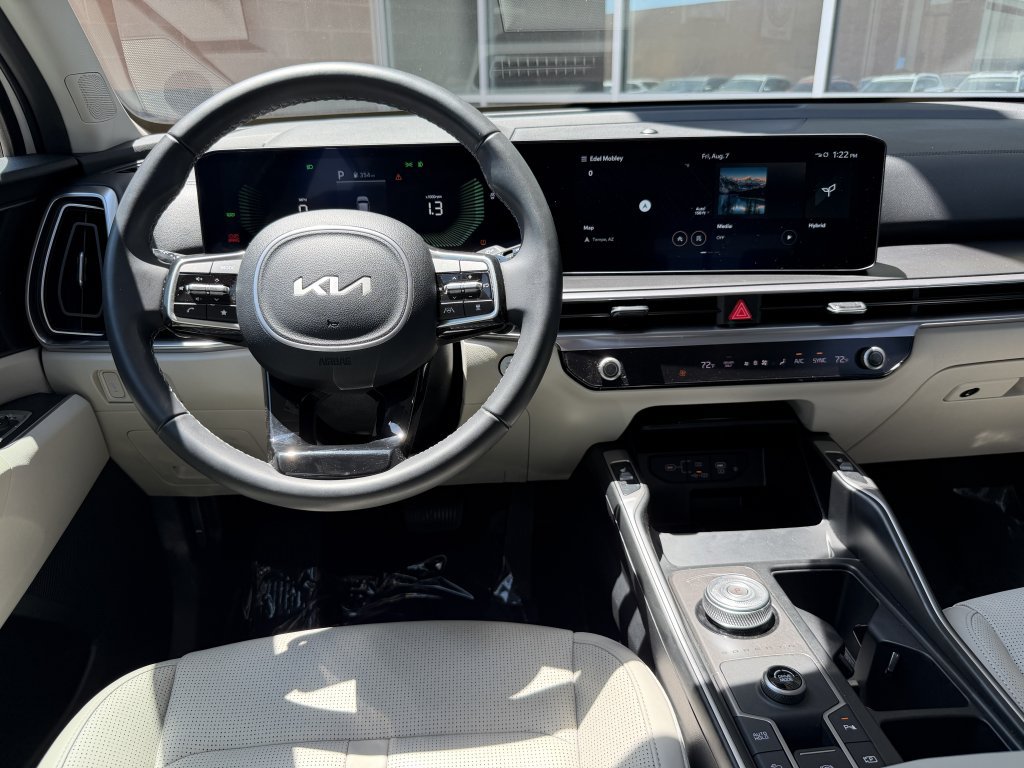 Used 2025 Kia Sorento EX FWD image 16