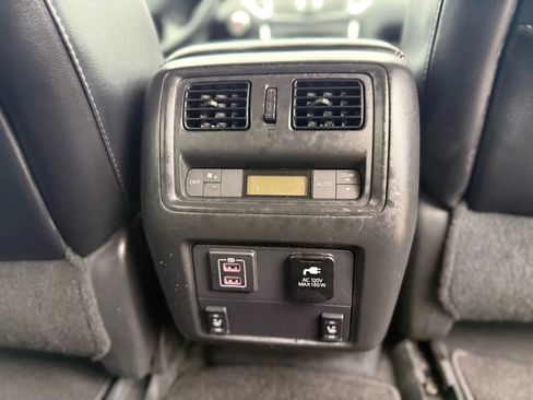 Used 2018 Nissan Pathfinder SL w/ SL Premium Package image 27