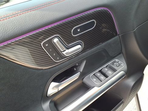 Used 2023 Mercedes-Benz GLA 35 AMG 4MATIC image 9