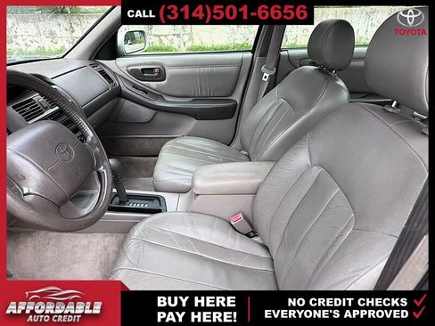 Used 1998 Toyota Avalon XLS FWD image 10