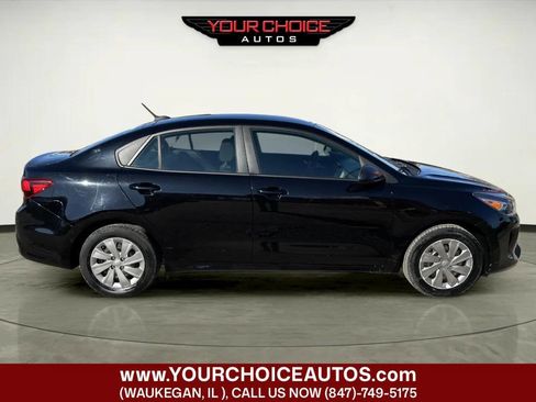 Used 2019 Kia Rio S image 2