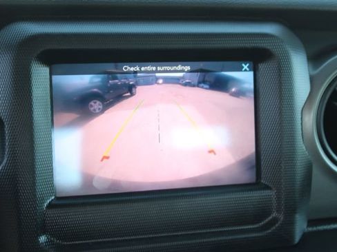 Used 2022 Jeep Wrangler Unlimited Sport AWD/4WD image 22
