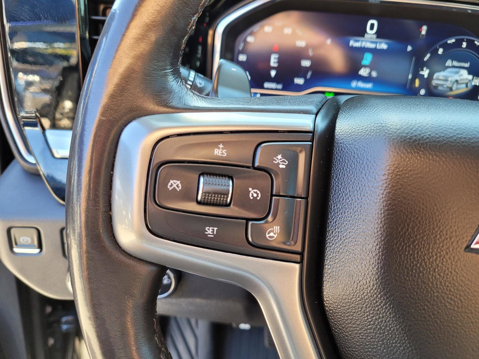 Used 2022 Chevrolet Silverado 1500 LT AWD/4WD image 30