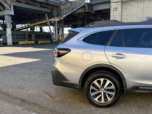 Used 2020 Subaru Outback Premium AWD/4WD image 20