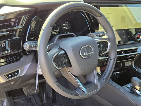 New 2026 Lexus RX 350h AWD/4WD image 11