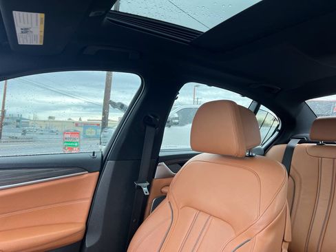Used 2018 BMW 540i xDrive AWD/4WD image 12
