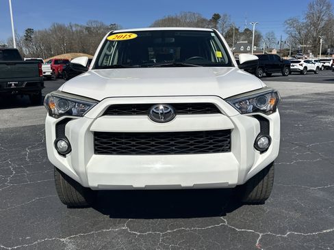 Used 2015 Toyota 4Runner SR5 image 3