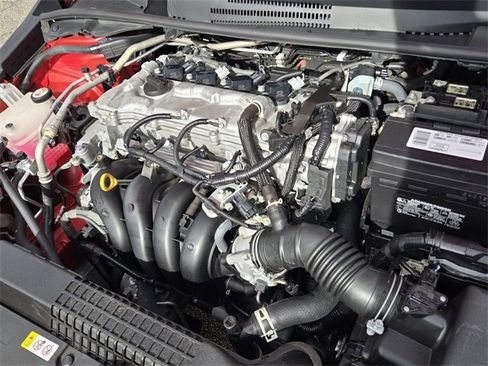 Used 2021 Toyota Corolla LE image 18