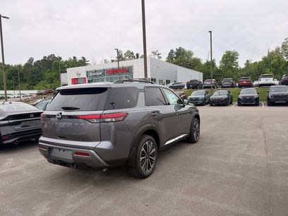 New 2026 Nissan Pathfinder Platinum