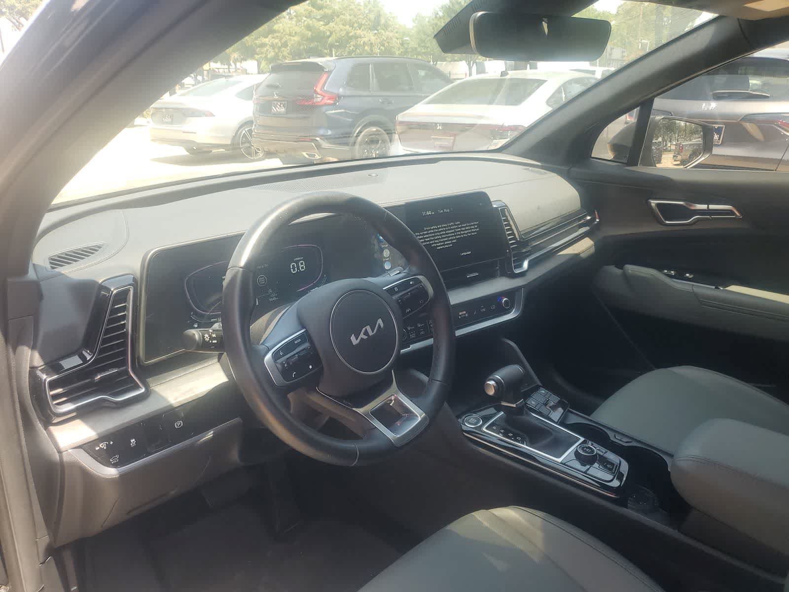 Used 2025 Kia Sportage X-Line w/ Premium Package AWD/4WD image 2