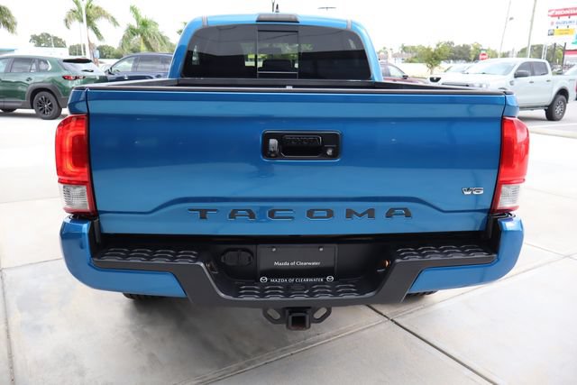 Used 2017 Toyota Tacoma TRD Sport w/ Tow Package RWD image 5