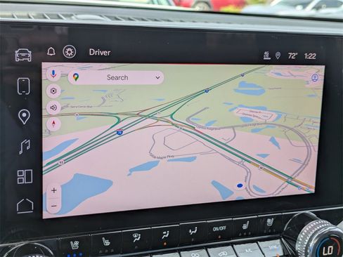 Used 2024 GMC Canyon Denali image 21