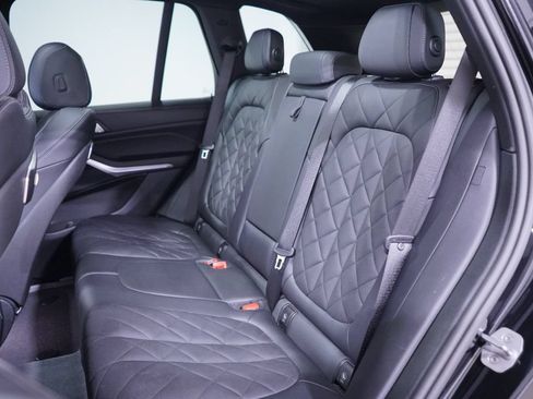Used 2024 BMW X5 sDrive40i w/ M Sport Package RWD image 9