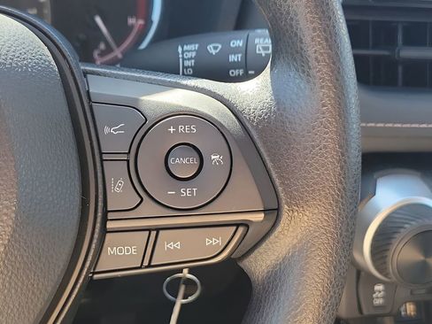 Used 2024 Toyota RAV4 LE image 27